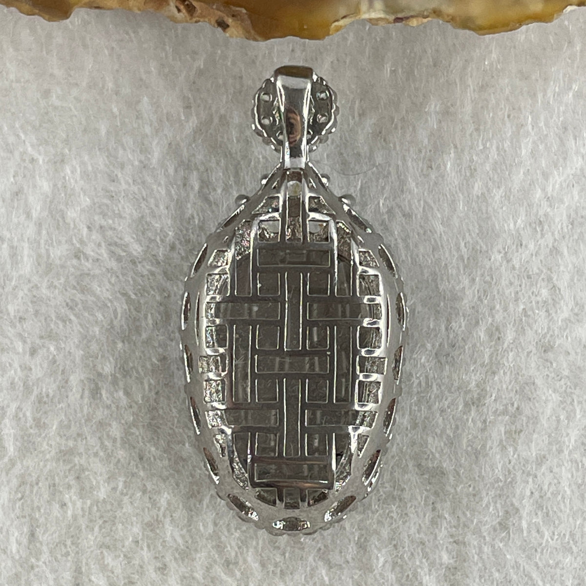 Natural Type A Omphacite Spicy Green Jadeite Leaf Pendant in S925 Silver | (5.49g | 20.5 x 13.5 x 2.0mm | Career Success & Growth Anchor, Feng Shui Prosperity & Abundance Pendant) - Huangs Jadeite and Jewelry Pte Ltd