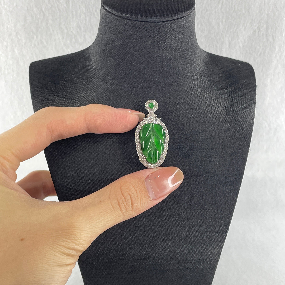 Natural Type A Omphacite Spicy Green Jadeite Leaf Pendant in S925 Silver | (5.49g | 20.5 x 13.5 x 2.0mm | Career Success & Growth Anchor, Feng Shui Prosperity & Abundance Pendant) - Huangs Jadeite and Jewelry Pte Ltd