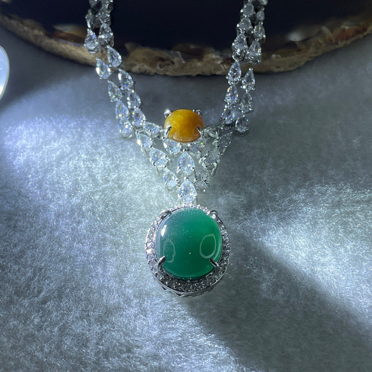 Natural Type A Omphacite Green with Yellow Jadeite Cabochon Necklace in S925 Silver | (26.40g | 40–44cm | 17.8 x 14.0 x 5.0mm Green & 10.0 x 8.4 x 2.5mm Yellow | Dual Wealth & Imperial Fortune Anchor, Feng Shui Abundance & Sovereign Charm Necklace) - Huangs Jadeite and Jewelry Pte Ltd