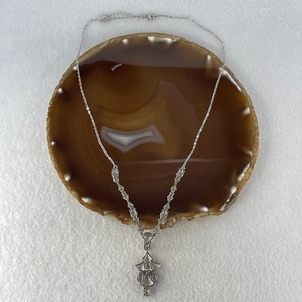 Natural Type A Omphacite Green Jadeite Cabochon Necklace in S925 Silver | (12.07g | 46–50cm | 3.0 x 5.0 x 1.5mm x 9 Pcs | Perpetual Abundance Anchor, Feng Shui Prosperity & Executive Charm Necklace) - Huangs Jadeite and Jewelry Pte Ltd
