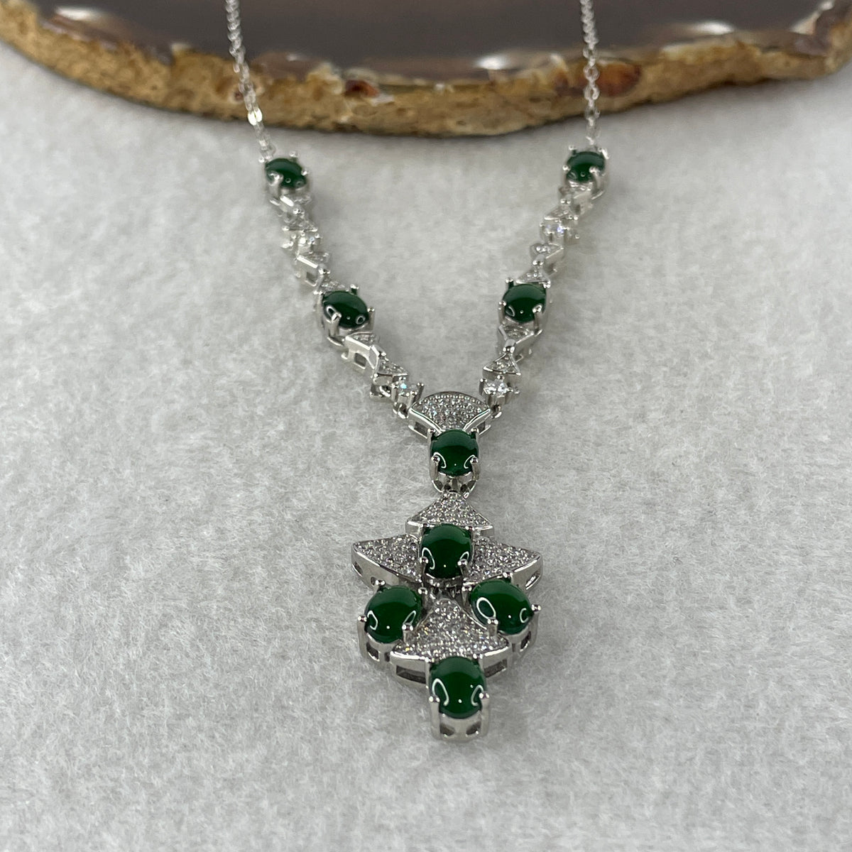 Natural Type A Omphacite Green Jadeite Cabochon Necklace in S925 Silver | (12.07g | 46–50cm | 3.0 x 5.0 x 1.5mm x 9 Pcs | Perpetual Abundance Anchor, Feng Shui Prosperity & Executive Charm Necklace) - Huangs Jadeite and Jewelry Pte Ltd