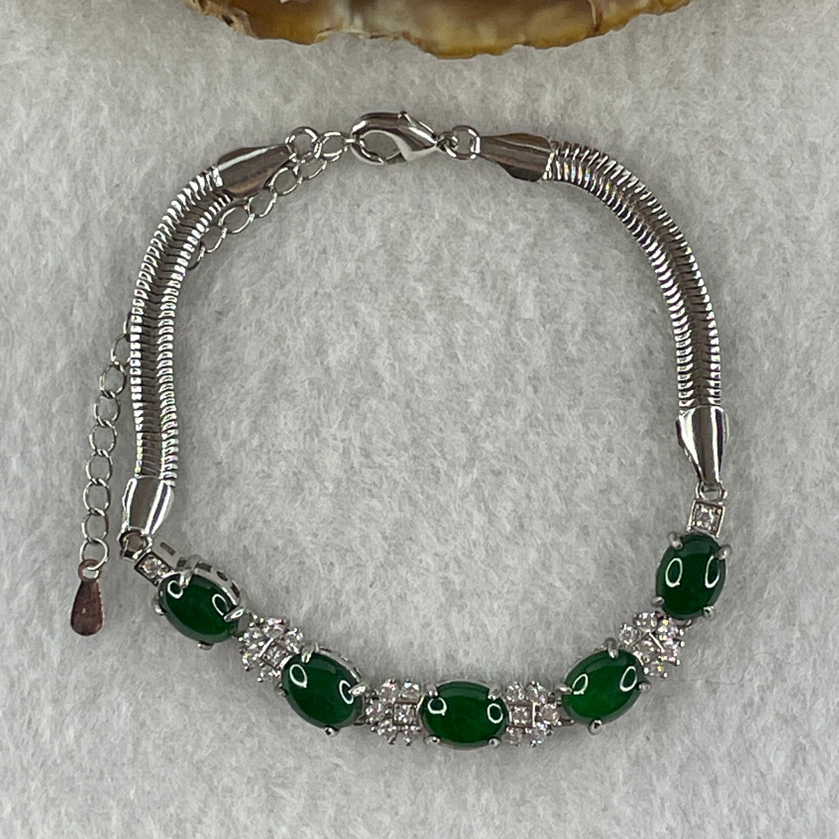Natural Type A Omphacite Spicy Green Jadeite Cabochon Bracelet in S925 Silver | (7.18g | 15–18cm Adj | 7.8 x 6.0 x 2.5mm x 5 Pcs | Catalyst, "Wǔ Fú Lín Mén" Five Blessings Anchor, Feng Shui Prosperity & Executive Charm Strand) - Huangs Jadeite and Jewelry Pte Ltd