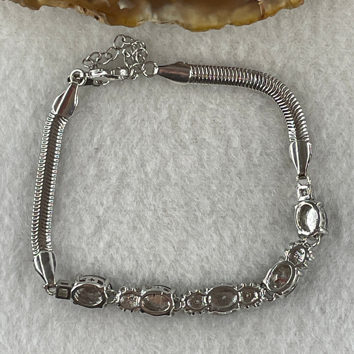 Natural Type A Omphacite Spicy Green Jadeite Cabochon Bracelet in S925 Silver | (7.18g | 15–18cm Adj | 7.8 x 6.0 x 2.5mm x 5 Pcs | Catalyst, "Wǔ Fú Lín Mén" Five Blessings Anchor, Feng Shui Prosperity & Executive Charm Strand) - Huangs Jadeite and Jewelry Pte Ltd