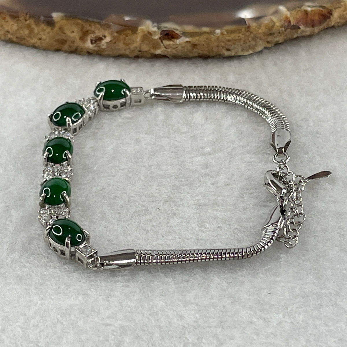 Natural Type A Omphacite Spicy Green Jadeite Cabochon Bracelet in S925 Silver | (7.18g | 15–18cm Adj | 7.8 x 6.0 x 2.5mm x 5 Pcs | Catalyst, "Wǔ Fú Lín Mén" Five Blessings Anchor, Feng Shui Prosperity & Executive Charm Strand) - Huangs Jadeite and Jewelry Pte Ltd