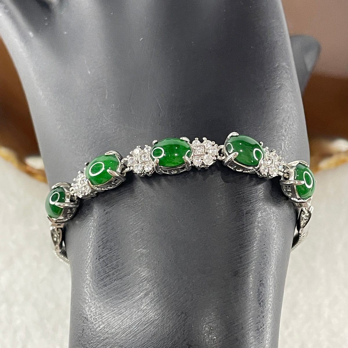 Natural Type A Omphacite Spicy Green Jadeite Cabochon Bracelet in S925 Silver | (7.18g | 15–18cm Adj | 7.8 x 6.0 x 2.5mm x 5 Pcs | Catalyst, "Wǔ Fú Lín Mén" Five Blessings Anchor, Feng Shui Prosperity & Executive Charm Strand) - Huangs Jadeite and Jewelry Pte Ltd