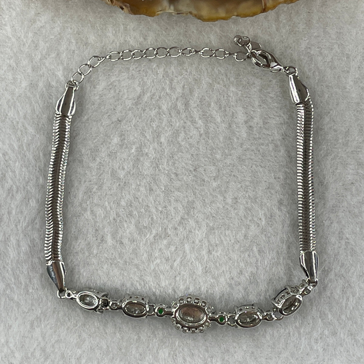 Natural Type A Omphacite Spicy Green Jadeite Cabochon Bracelet in S925 Silver | (7.03g | 15–18cm Adj | 1 Pc 7.0x5.0x2.5mm + 4 Pcs 6.8x4.6x2.5mm | "Wǔ Fú Lín Mén" Five Blessings Anchor, Feng Shui Prosperity & Executive Charm Strand) - Huangs Jadeite and Jewelry Pte Ltd