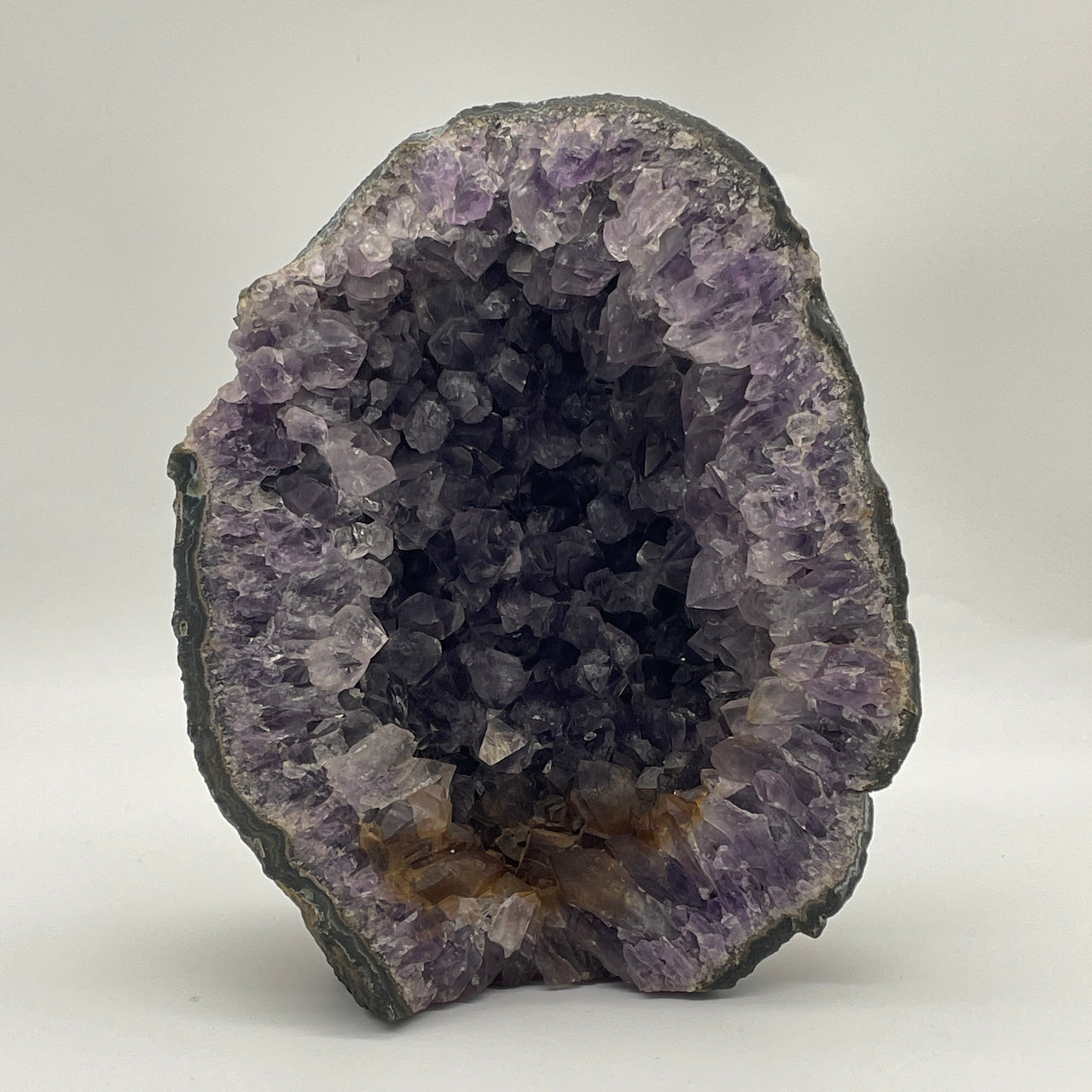 Natural Amethyst Rough Round Shaped Display 2,032.1g 160.0 by 80.0 by 185.0mm