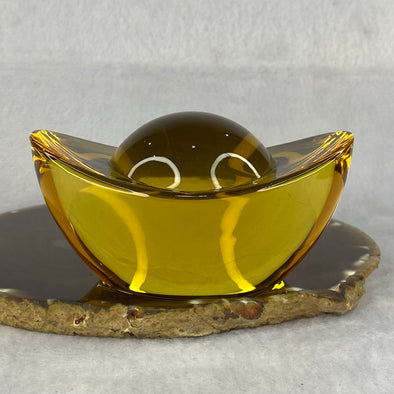 Liuli Crystal Yuan Bao Ingot 345.75g 98.1 by 62.4 by 52.9mm - Huangs Jadeite and Jewelry Pte Ltd