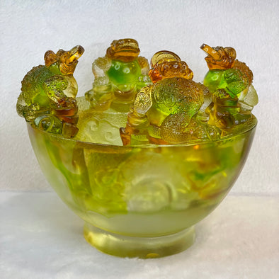 Liuli Crystal 4 3 Legged Toads Wealth Pot to Activate Hidden Wealth from 4 Directions 3,980g 183.1 by 183.0 by 160.0mm - Huangs Jadeite and Jewelry Pte Ltd
