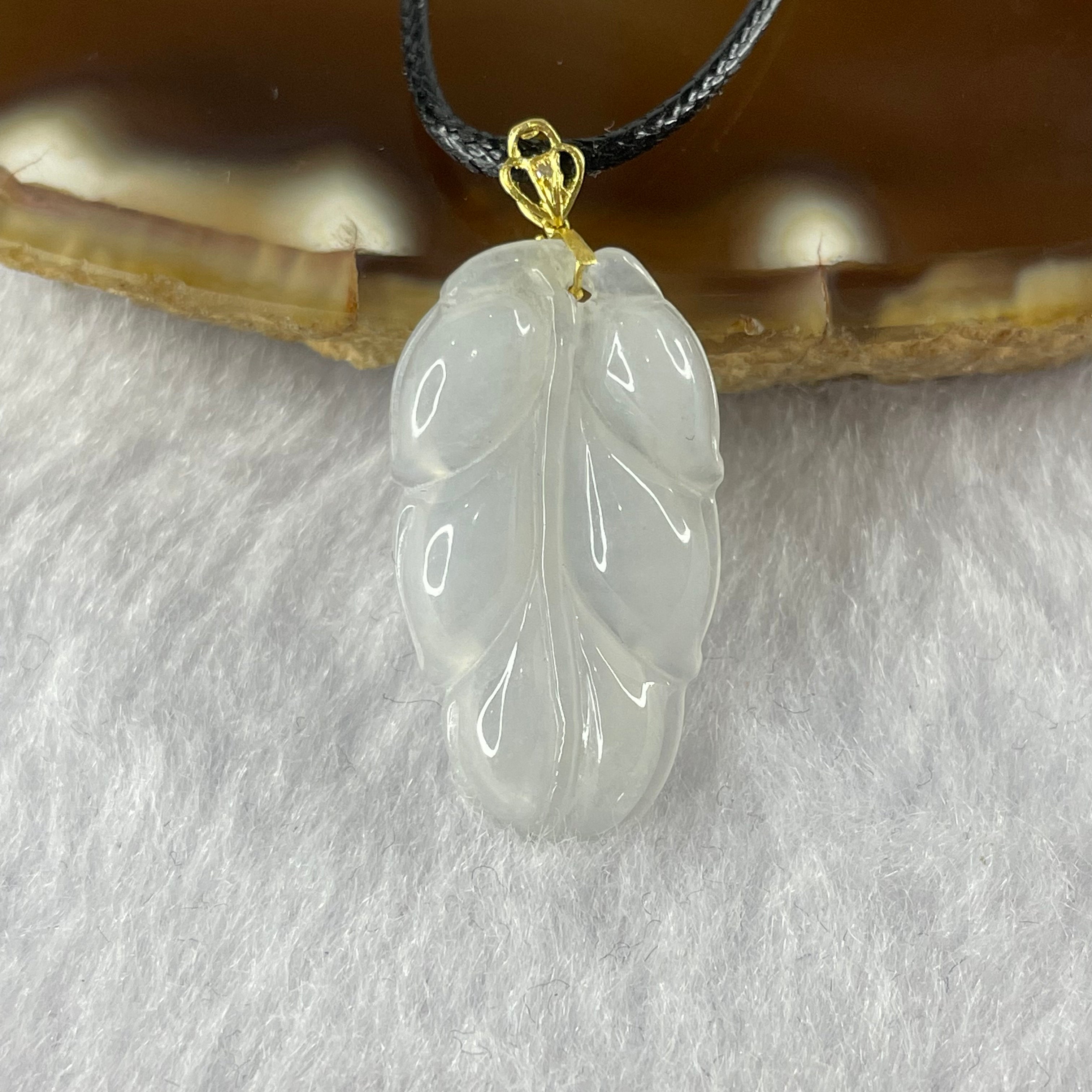 Jade discount leaf pendant