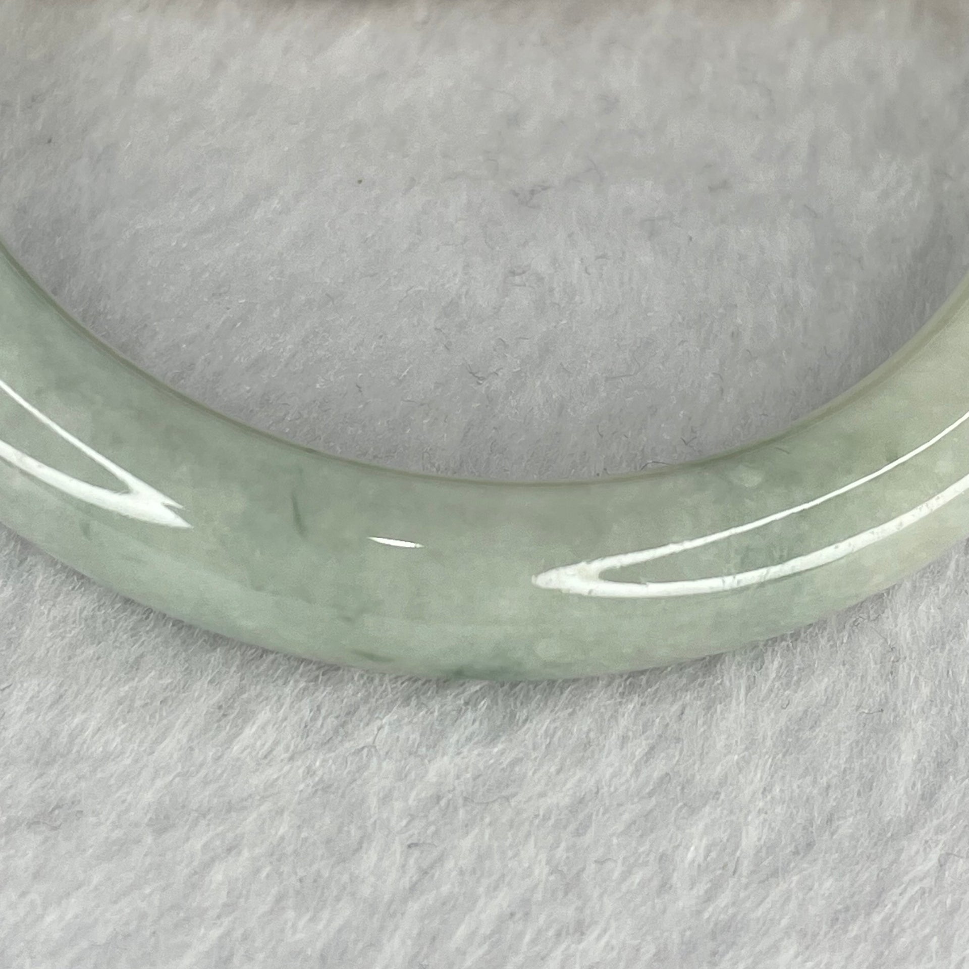 Type A Piao Hua Jadeite 55.07g Inner Dia 59.2mm 9.8 by 9.5mm - Huangs Jadeite and Jewelry Pte Ltd