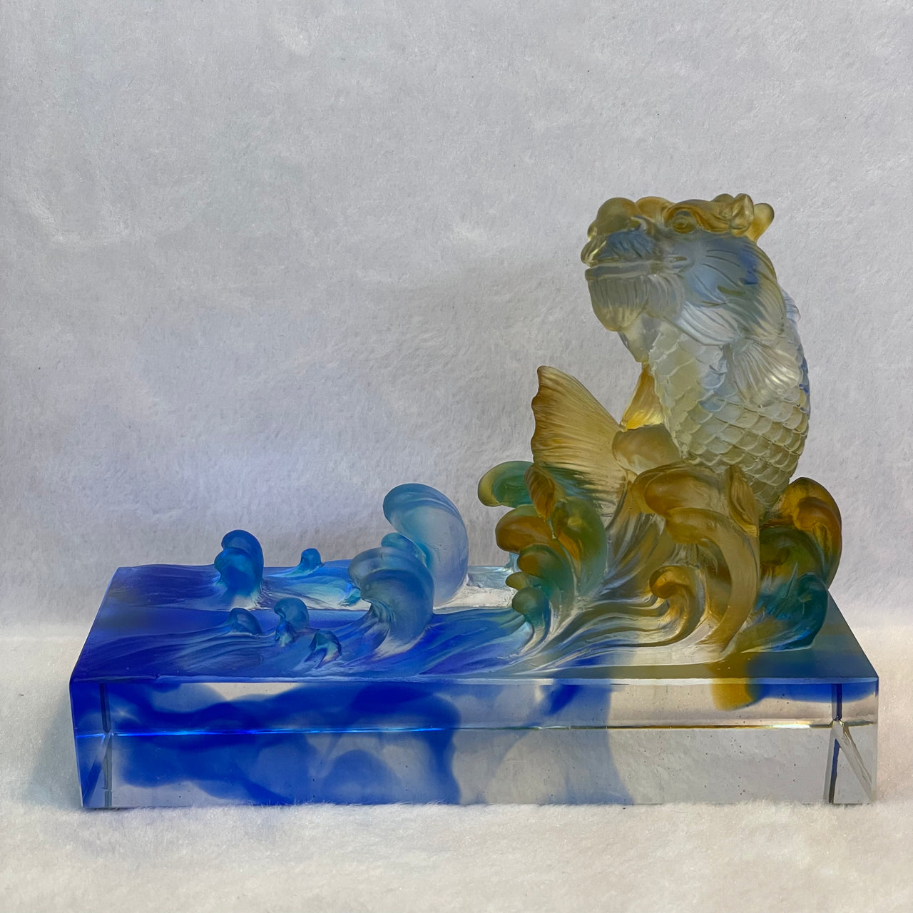 Liuli Crystal Dragon Carp Display 810g 138.8 by 53.5 by 105.3mm - Huangs Jadeite and Jewelry Pte Ltd