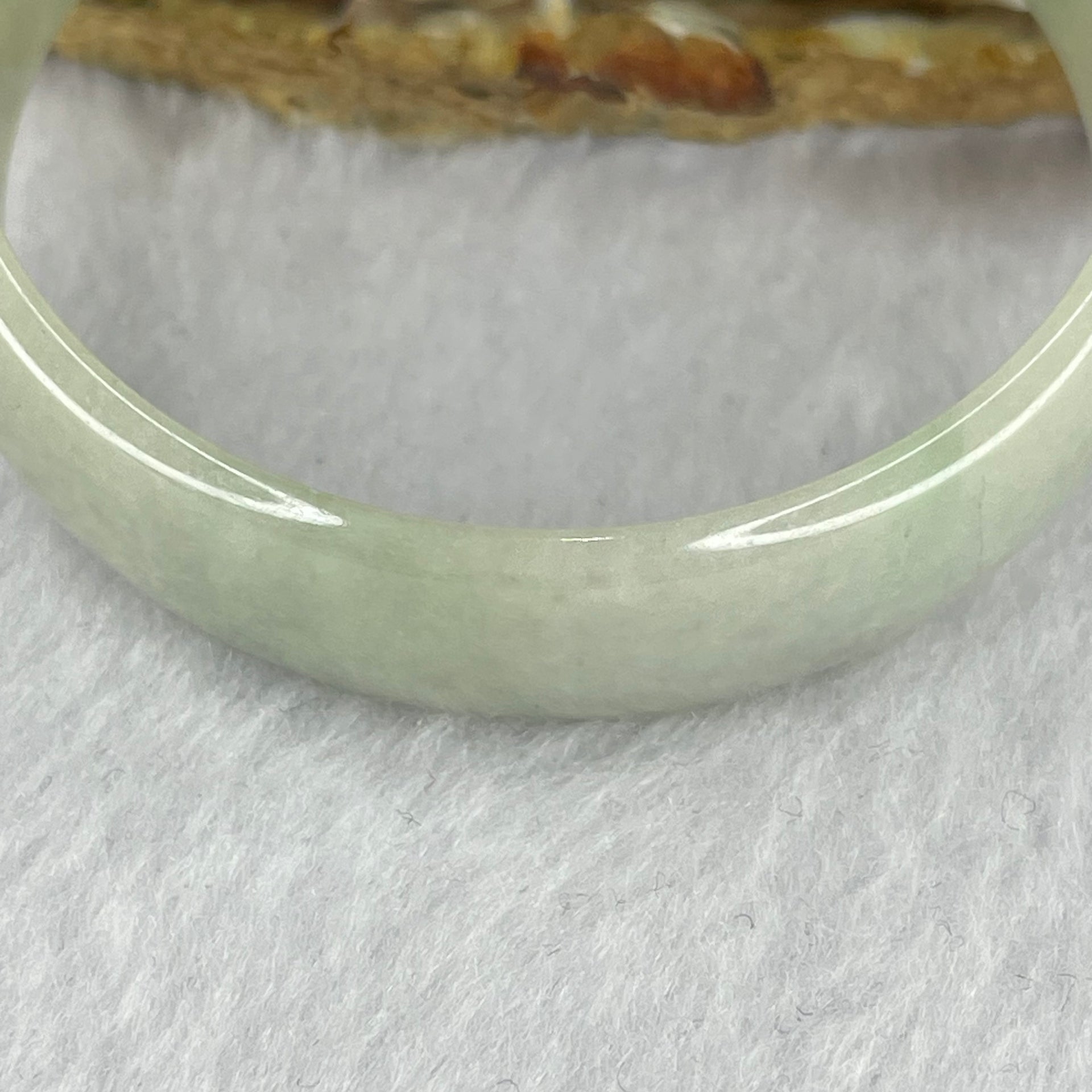 Type A Green Lavender Jadeite Bangle 28.40g inner diameter 52.4mm 14.3 by 4.0mm (slight external line) - Huangs Jadeite and Jewelry Pte Ltd