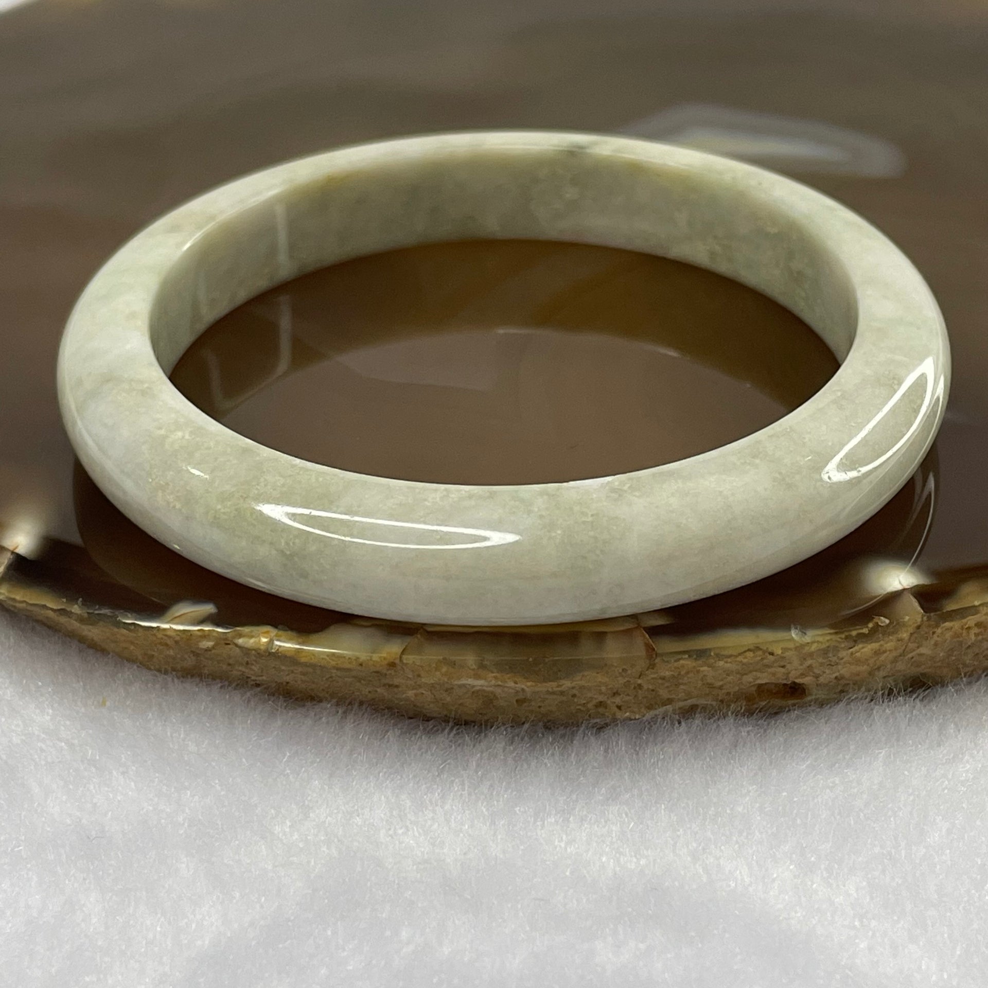 Type A Green and Lavender Jade Jadeite Bangle 40.13g inner Dia 56.6mm 9.7 by 7.8mm (Slight External Rough) - Huangs Jadeite and Jewelry Pte Ltd