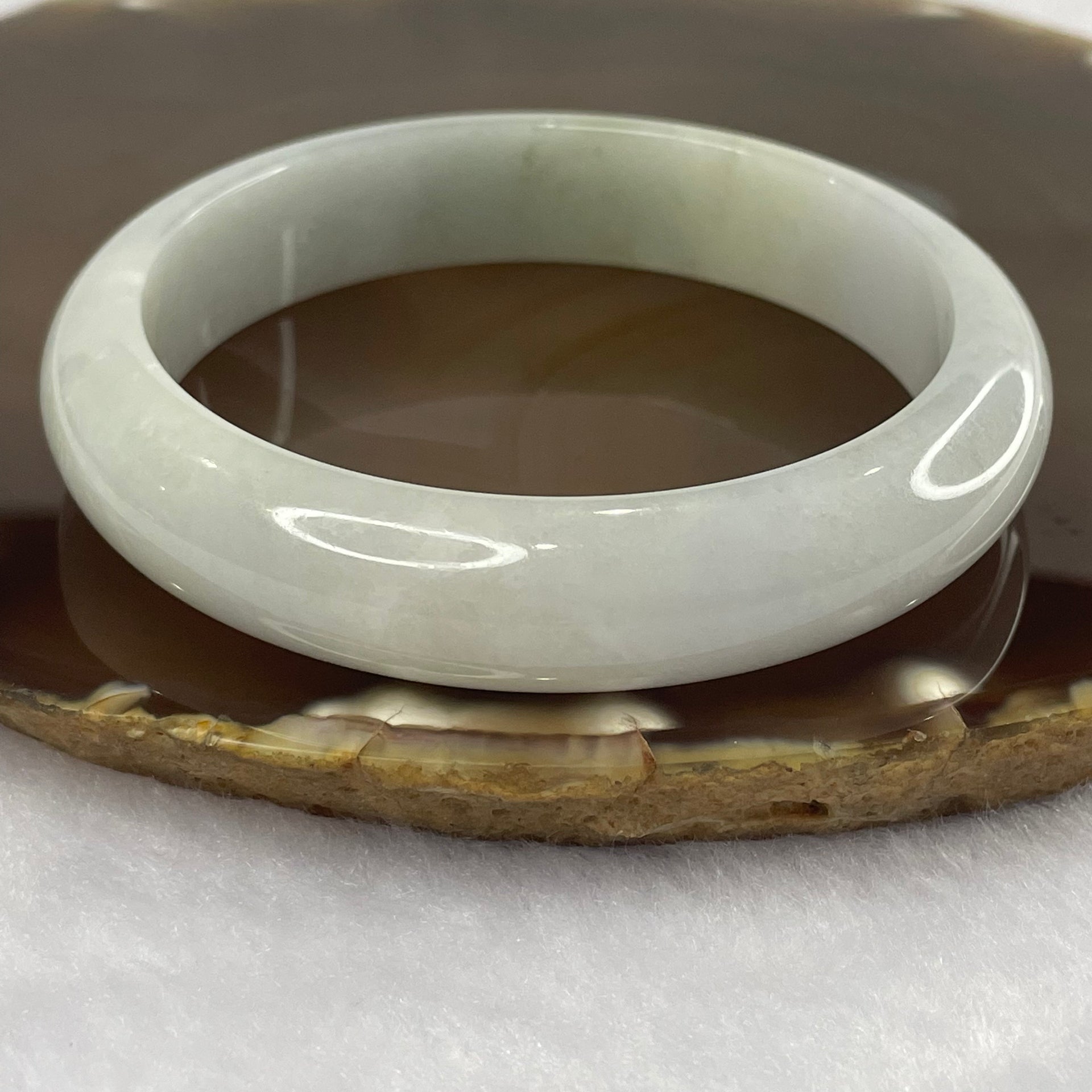 Type A Lavender Jade Jadeite Bangle 52.98g inner Dia 57.6mm 13.0 by 7.6mm (External Line) - Huangs Jadeite and Jewelry Pte Ltd