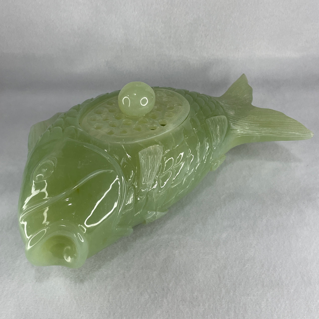 Natural-Green-Serpentine-Carp-Fish-Pot-Display-2,525.3g-250.0-by-150.0-by-105.0mm