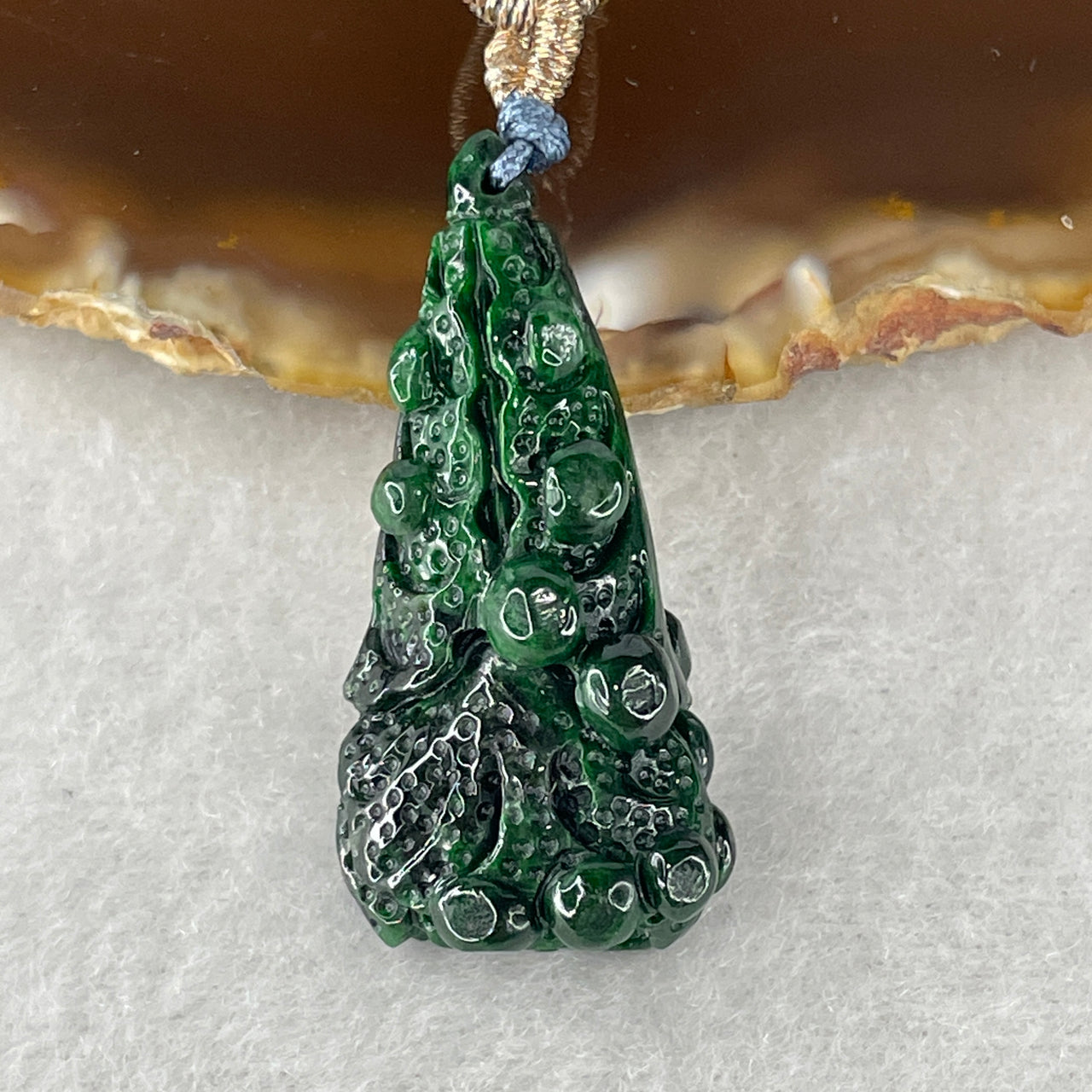 Type A Natural Jadeite Cabbage 9.97g - 35.0x16.6x10.7mm - Spicy Green Old Mine Scenic Carving - Certified Grade A Untreated Jadeite 35.0x16.6x10.7mm