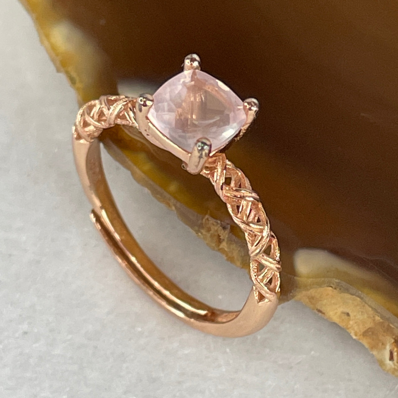 Natural-Rose-Quartz-Bead-in-S925-Sliver-Gold-Color-Ring-1.79g-6.6-by-4.5mm-(Adjustable Size)