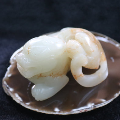 Natural Vintage Nephrite Beast Display - 608.23g L105.0 W80.0 D63.0mm - Huangs Jadeite and Jewelry Pte Ltd