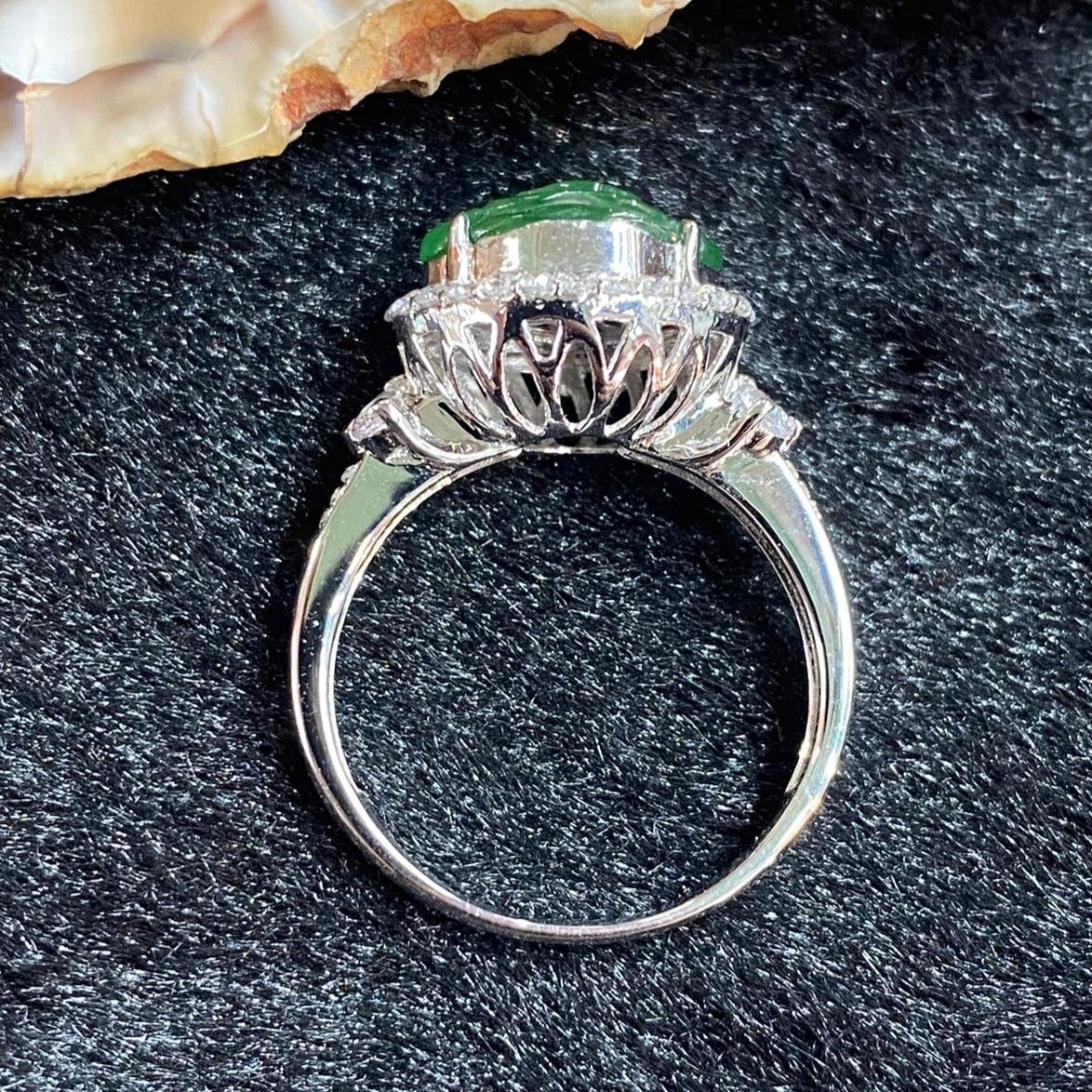 Type A Burmese Jade Jadeite Pixiu Head 18k white gold & diamonds - 4.17g pixiu head 9.0 by 11.0 by 2.0mm inner diameter 17.4mm US7 HK15 - Huangs Jadeite and Jewelry Pte Ltd