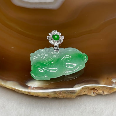 Type A Spicy Green Jade Jadeite Pixiu 18k White Gold & white sapphires 3.82g 23.1 by 24.9 by 4.4mm - Huangs Jadeite and Jewelry Pte Ltd