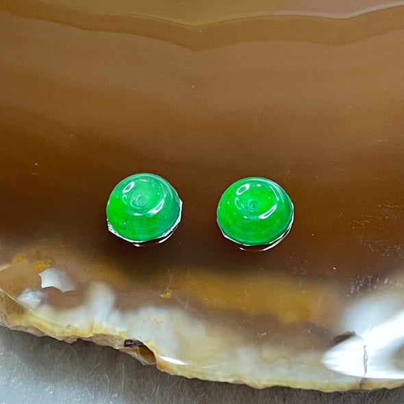Type A Spicy Green Jade Jadeite for setting 0.33g 7.6 by 7.6 by 2.1mm - Huangs Jadeite and Jewelry Pte Ltd