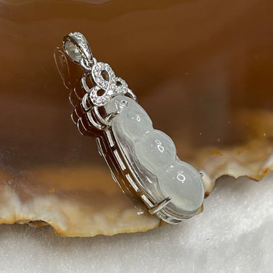 Type A Icy Peapod Pendant 925 Sliver 2.26g 33.7 by 9.1 by 6.8mm - Huangs Jadeite and Jewelry Pte Ltd
