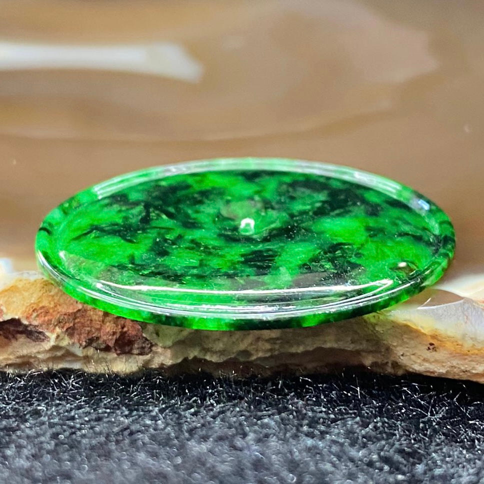 Type A Burmese Spicy Green Jade Jadeite Ping An Kou - 5.36g 33.2 by 1.2mm - Huangs Jadeite and Jewelry Pte Ltd