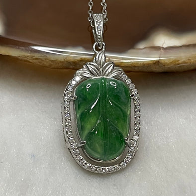 Type A Green Omphacite Jade Jadeite Leaf - 2.68g 31.1 by 14.9 by 4.6mm - Huangs Jadeite and Jewelry Pte Ltd