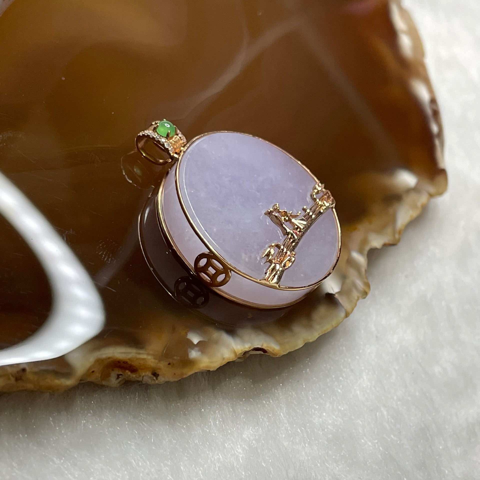 Type A Semi Icy Lavender Jade Jadeite 18k Rose Gold 11.1g 32.3 by 26.1 by 7.0mm - Huangs Jadeite and Jewelry Pte Ltd