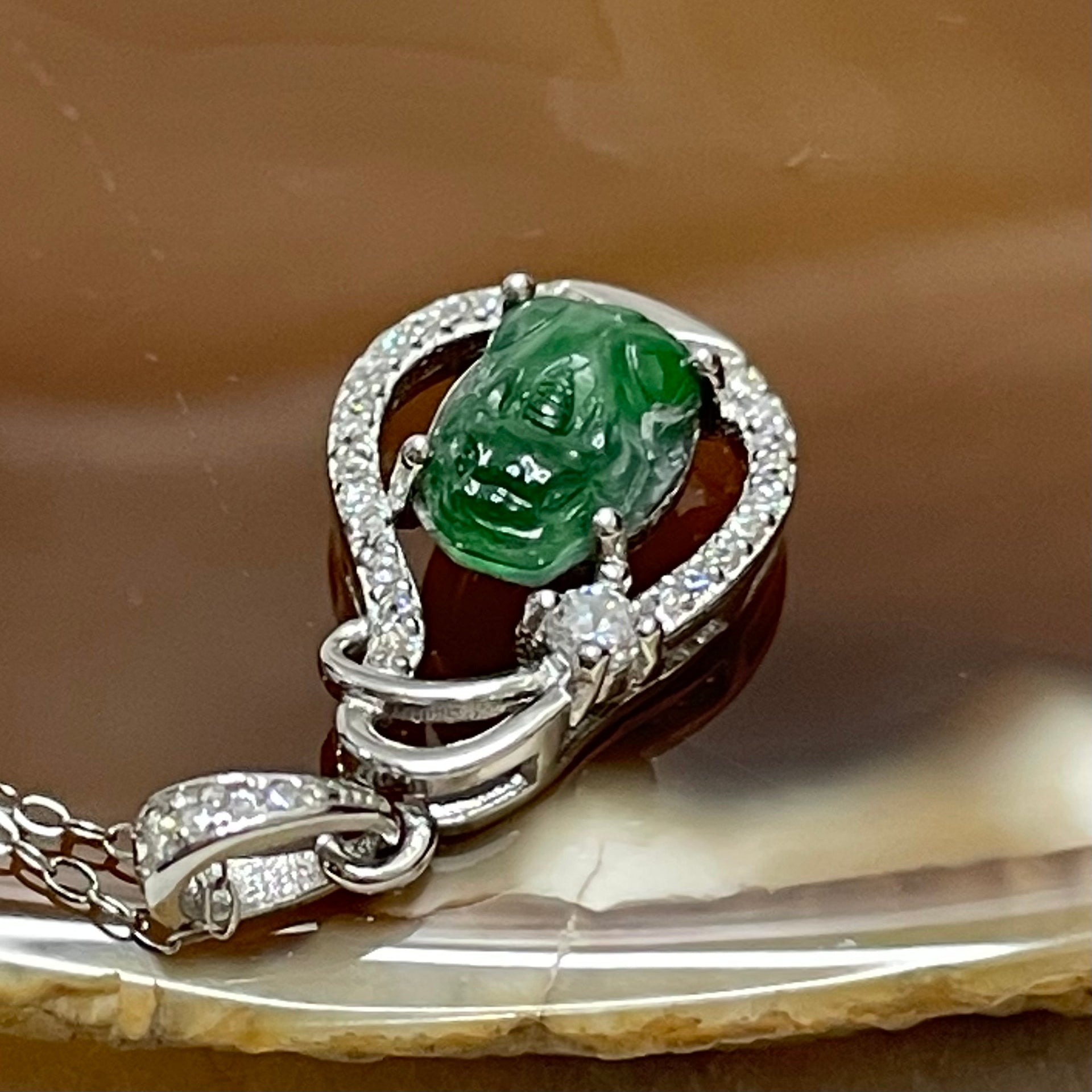 Type A Green Omphacite Jade Jadeite Pixiu - 2.13g 25.4 by 12.5 by 6.1mn - Huangs Jadeite and Jewelry Pte Ltd