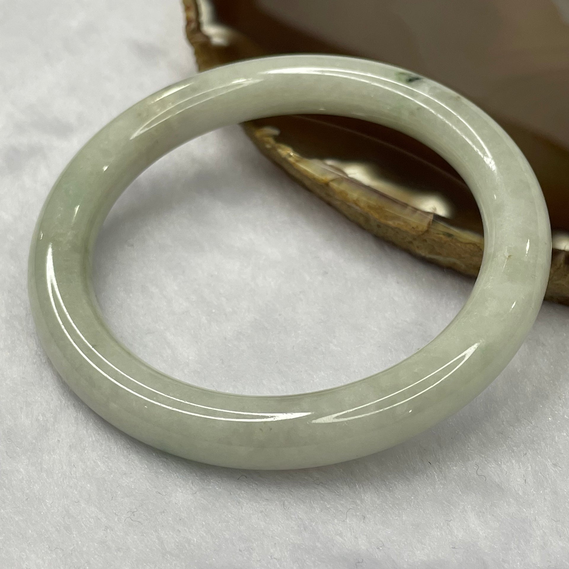 Type A Green Piao Hua Jadeite Bangle 44.70g inner diameter 57.1mm 9.1 by 9.1mm - Huangs Jadeite and Jewelry Pte Ltd