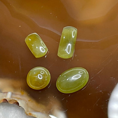 Type A Huang Fei Jade Jadeite 戒面 3.06g estimate size 13.9 by 10.0 by 4.9mm - Huangs Jadeite and Jewelry Pte Ltd