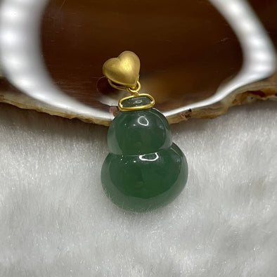 Type A Jade Jadeite Semi Icy Oily Green Hulu 18k Yellow Gold 3.25g 25.4 by 14.4 by 6.1mm - Huangs Jadeite and Jewelry Pte Ltd