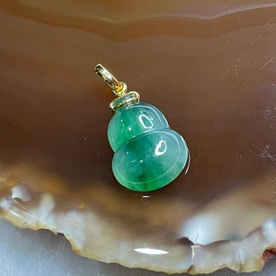 Type A Semi Icy Green Jade Jadeite Hulu 1.33g 21.0 by 10.5 by 4.3mm - Huangs Jadeite and Jewelry Pte Ltd